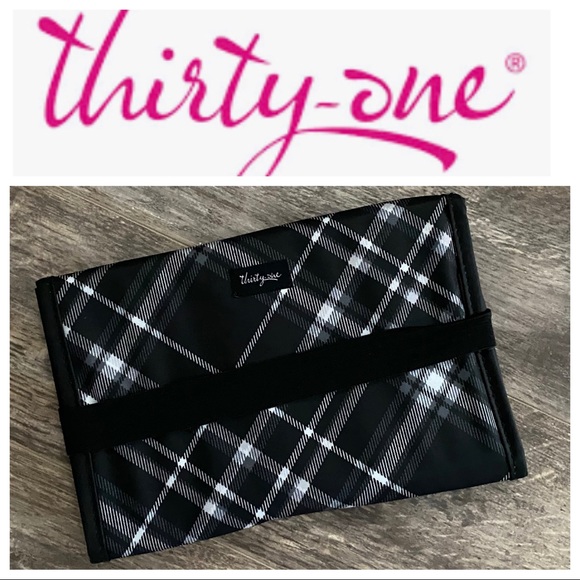 Thirty--One Pick Me Plaid Fold-N-Go Organizer